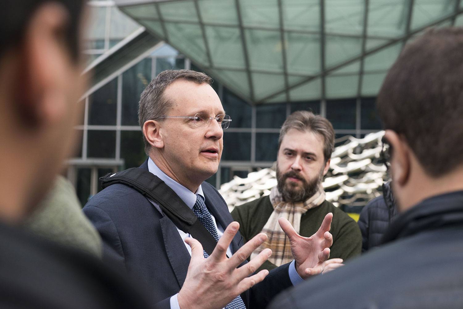 Peter Golder and students in Shanghai during GIX