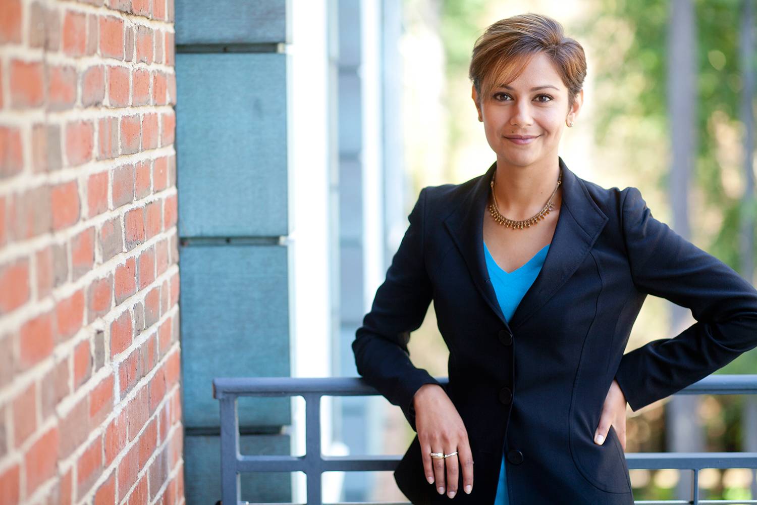 Tuck Professor Eesha Sharma